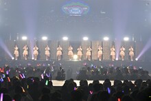 「≒JOYホールツアー2024『今日から君は恋人』」ファイナル公演の様子。(c)YOANI