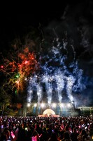 M!LKとみ！るきーず。（撮影：小坂茂雄）