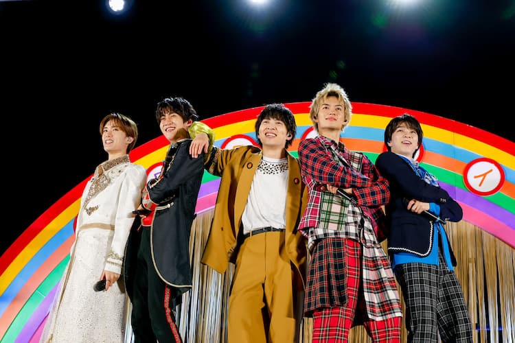M!LKがお気に入り歴代衣装で10周年お祝い！花火彩る夜の遊園地でレア曲 