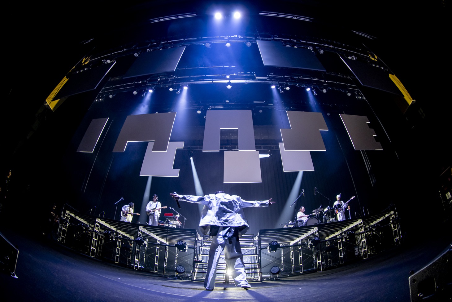 「imase Hall Tour 2024 "Shiki-Sai"」LINE CUBE SHIBUYA（渋谷公会堂）公演の様子。（Photo by Viola Kam［V’z Twinkle］）