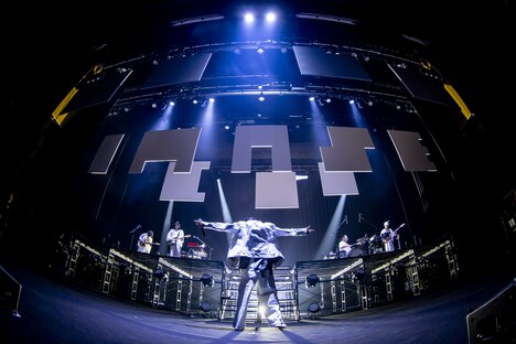 「imase Hall Tour 2024 "Shiki-Sai"」LINE CUBE SHIBUYA（渋谷公会堂）公演の様子。（Photo by Viola Kam［V’z Twinkle］）