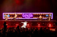 「imase Hall Tour 2024 "Shiki-Sai"」LINE CUBE SHIBUYA（渋谷公会堂）公演の様子。（Photo by Viola Kam［V’z Twinkle］）