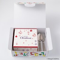 「J_O CAFE×八天堂 カスタード＆ショコラ2024 X'mas Special Box」の中身。