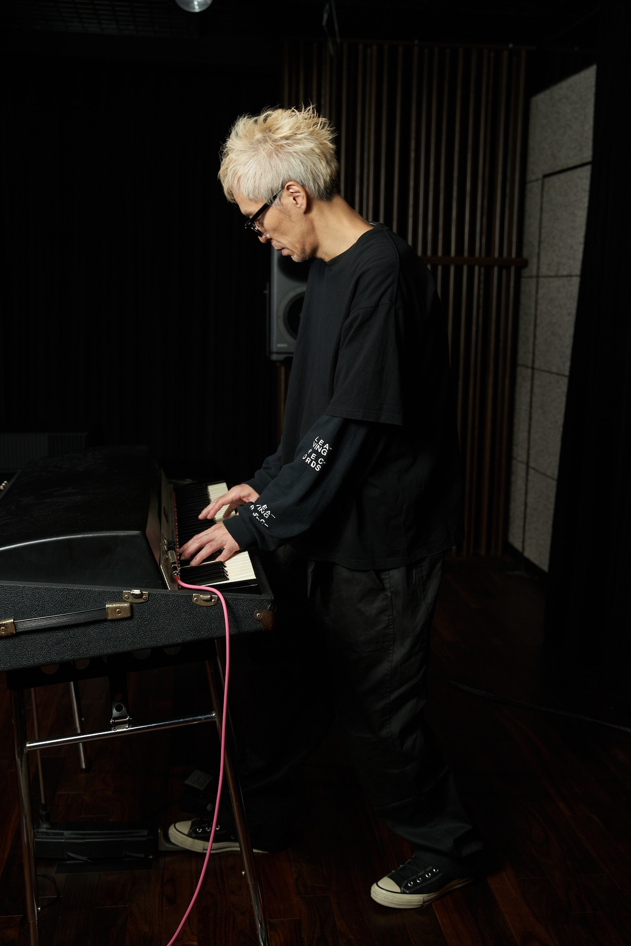 猪野秀史の愛用フェンダーローズ | 愛する楽器 第28回 - 音楽ナタリー