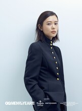 ベスト・アクター賞を受賞した杉咲花。