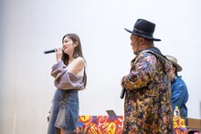 左からゆうちゃみ、HIPPY。