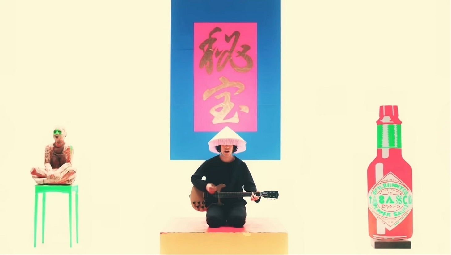 KANA-BOON「シルエット」ミュージックビデオより。