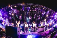 SUPER EIGHTと東京スカパラダイスオーケストラ。（撮影：青木カズロー）