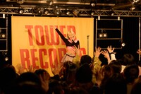 タワーレコード渋谷店B1F CUTUP STUDIOでのインストアイベントの様子。