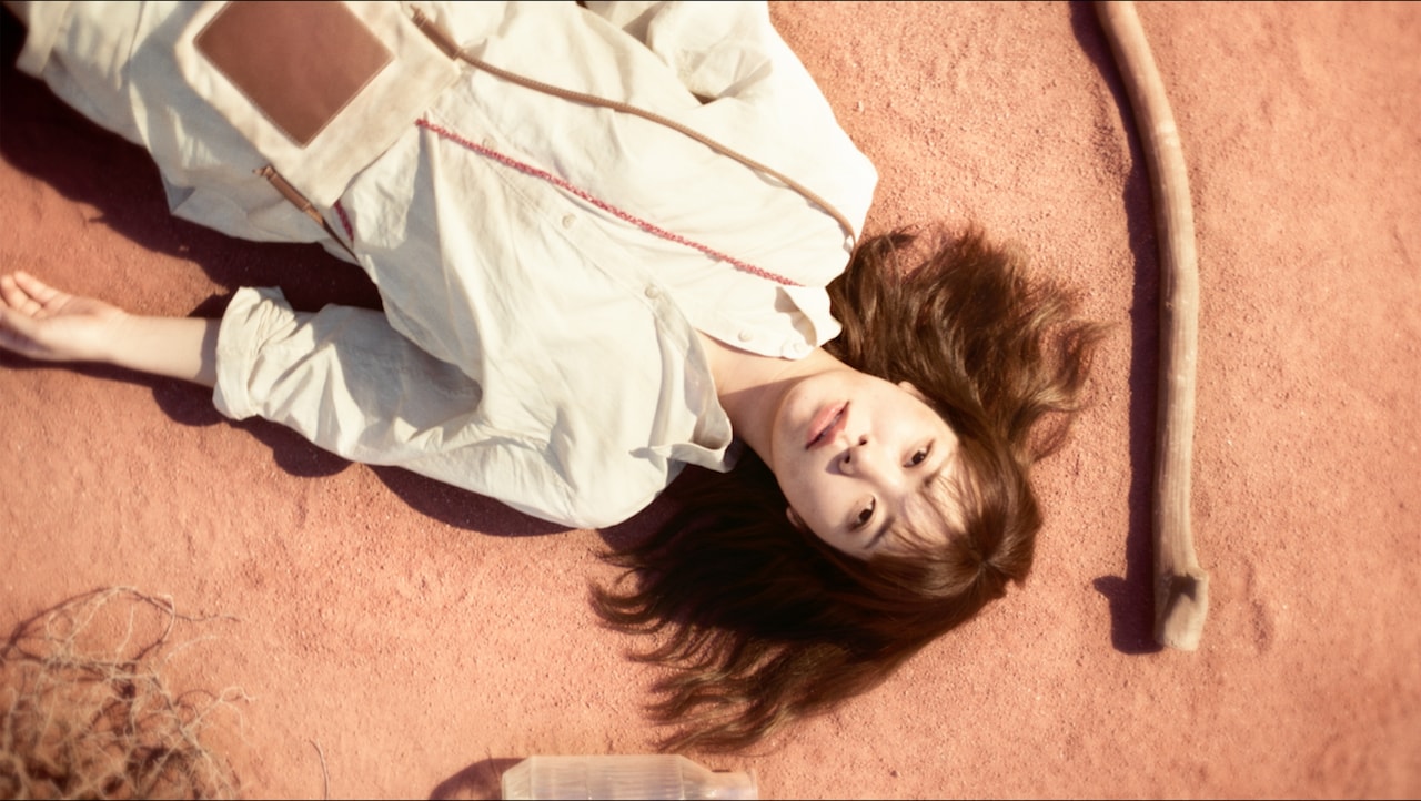 眉村ちあきにとって“最高で最悪な二日酔い”とは？最新技術を駆使した「Hangover」MV公開