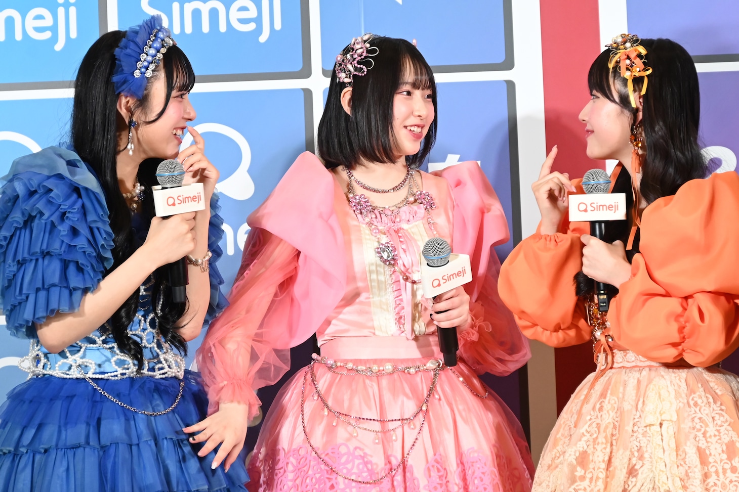 CUTIE STREETの増田彩乃、桜庭遥花、川本笑瑠。