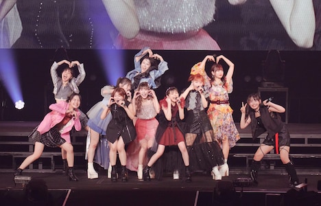 「ANGERME 10th ANNIVERSARY TOUR 2024 AUTUMN『ROOTS』川村文乃 FINAL ☆KIRAKIRA☆」の様子。