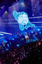 にしな「ZEPP TOUR 2024『SUPER COMPLEX』」東京公演の様子。（Photo by Tatsuki Nakata）