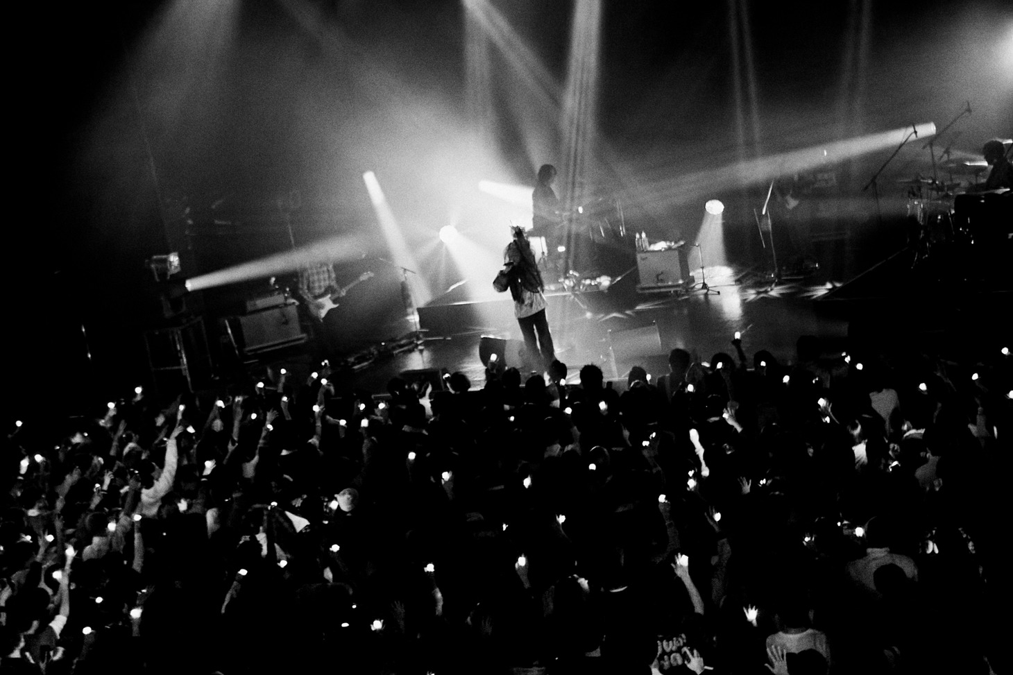 にしな「ZEPP TOUR 2024『SUPER COMPLEX』」東京公演の様子。（Photo by Tatsuki Nakata）