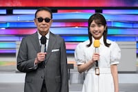 左からタモリ、鈴木新彩アナウンサー。 (c)テレビ朝日