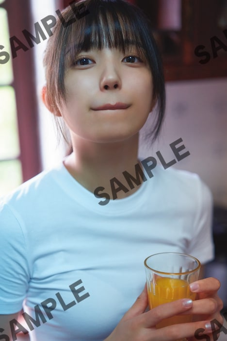 乃木坂46 五百城茉央 1st写真集「未来の作り方」特典ポストカード（TSUTAYA）