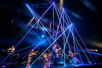 「iri Presents ONEMANSHOW "East/West"」東京公演の様子。（撮影：田中聖太郎）