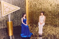 左から上白石萌音、池田エライザ。 (c)日本テレビ