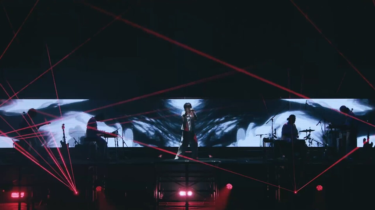 imase、初ホールツアー東京公演より「Dried Flower」ライブ映像公開