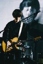 長田カーティス（G）（撮影：鳥居洋介、三浦大輝）