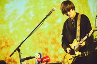 長田カーティス（G）（撮影：鳥居洋介、三浦大輝）