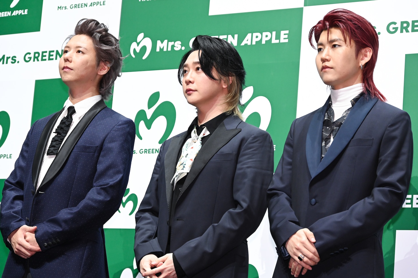 Mrs. GREEN APPLE