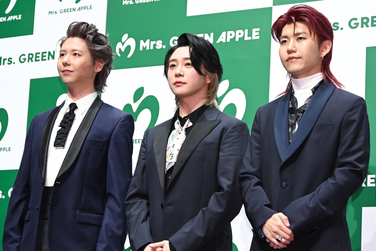 Mrs. GREEN APPLE