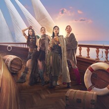 IS:SUE (c)LAPONE GIRLS