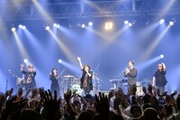 山本彩のライブの様子。（撮影：高田梓）