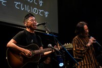 GAKU-MCとMummy-D。（撮影：樋口涼）