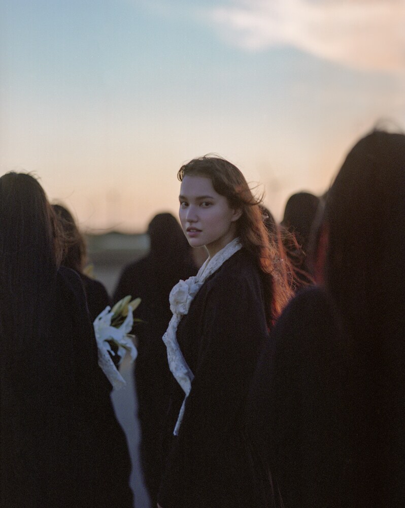 Hana Hopeメジャー1stアルバム発表、過去作「HUES」初パッケージ化も