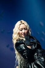 MAYA（マヤ）。「XG 1st WORLD TOUR "The first HOWL"」ブリュッセル公演より。