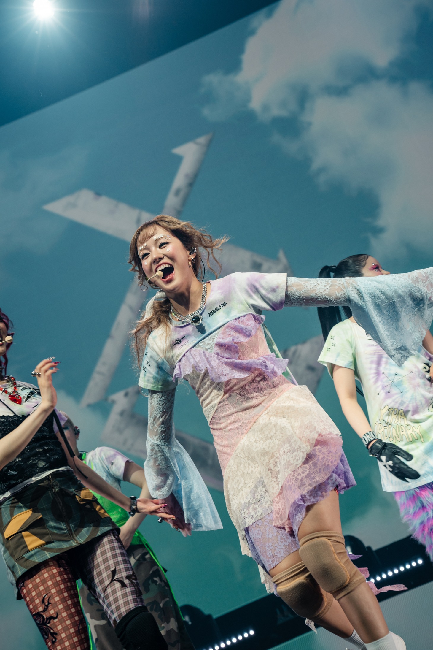 JURIA（ジュリア）。「XG 1st WORLD TOUR "The first HOWL"」ブリュッセル公演より。
