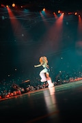 「XG 1st WORLD TOUR "The first HOWL"」パリ公演の様子。