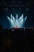 「XG 1st WORLD TOUR "The first HOWL"」パリ公演の様子。