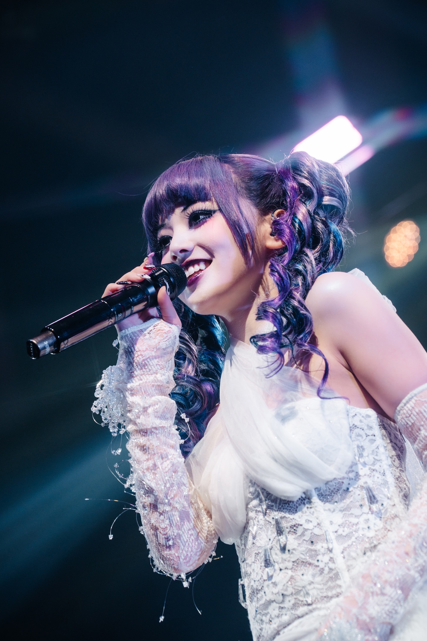 「XG 1st WORLD TOUR "The first HOWL"」パリ公演の様子。