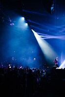 「XG 1st WORLD TOUR "The first HOWL"」パリ公演の様子。