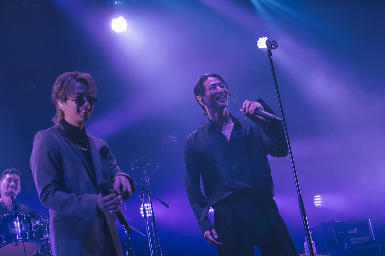 アイドラが北山宏光とコラボパフォーマンス披露、ZeppツアーやOmoinotakeとの対バン発表