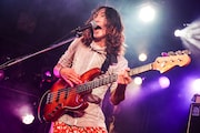 マジル声児(B, Cho)(撮影:森好弘)