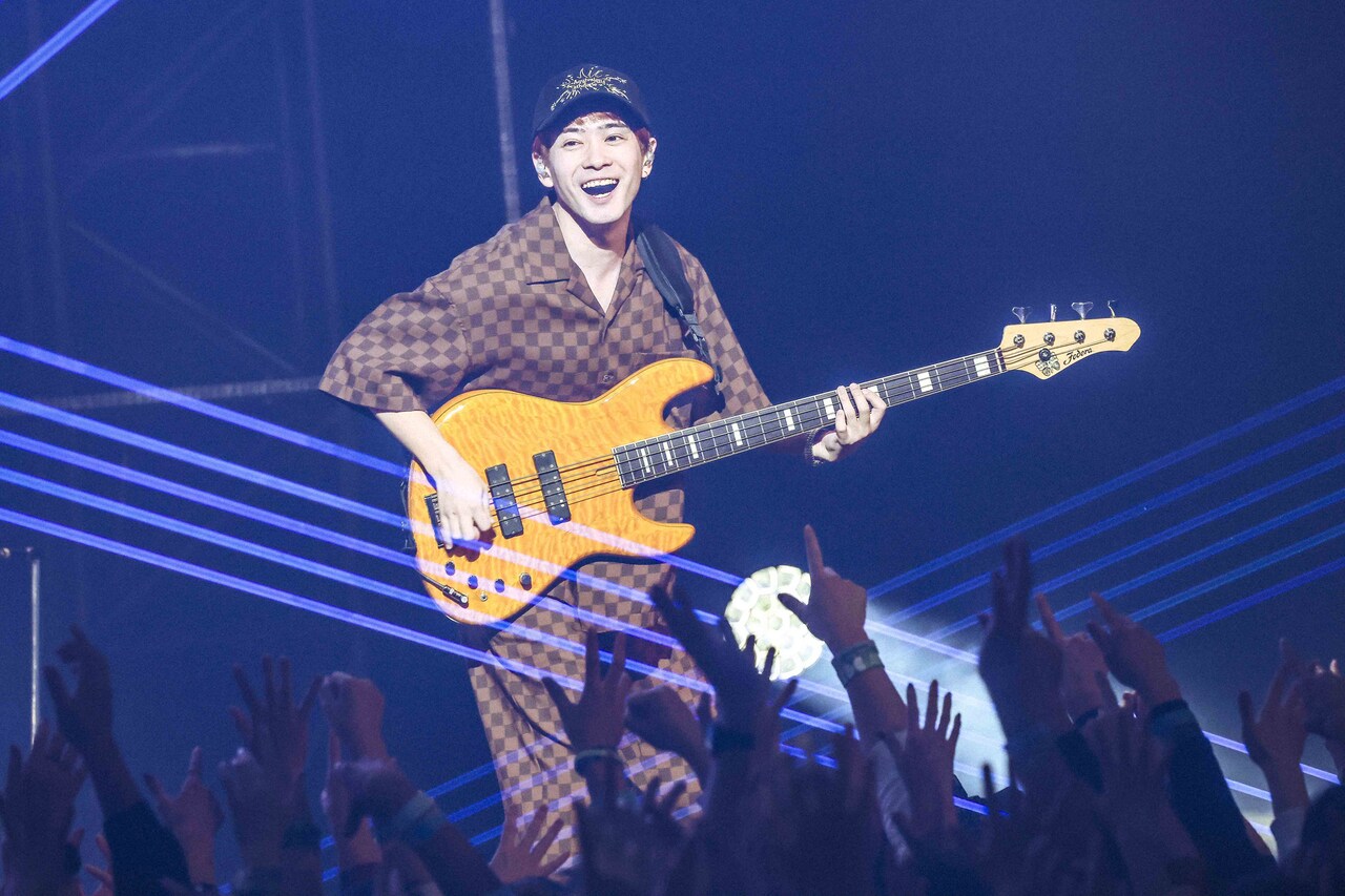 三原康司（B, Vo） - フレデリックがオーラルへのリスペクト胸に