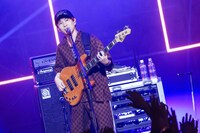 三原康司（B, Vo）