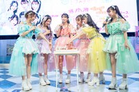 ケーキを前にテンションが上がる超ときめき♡宣伝部。