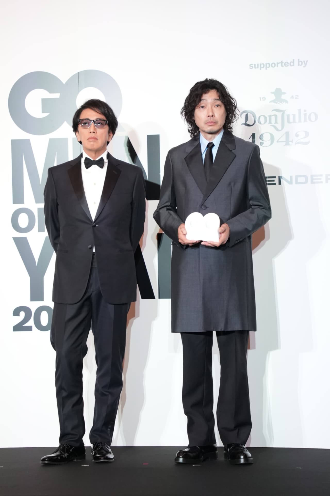 岡村靖幸 サメと人魚 会場限定レコード　と　アクスタ 岡村和義 サメと人魚 アナログ 岡村靖幸 斉藤和義（岡村和義