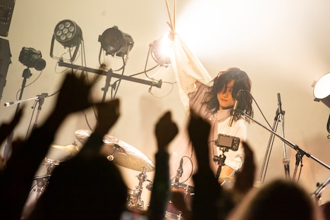 MIO（Dr）（Photo by kazuyakohsaka）