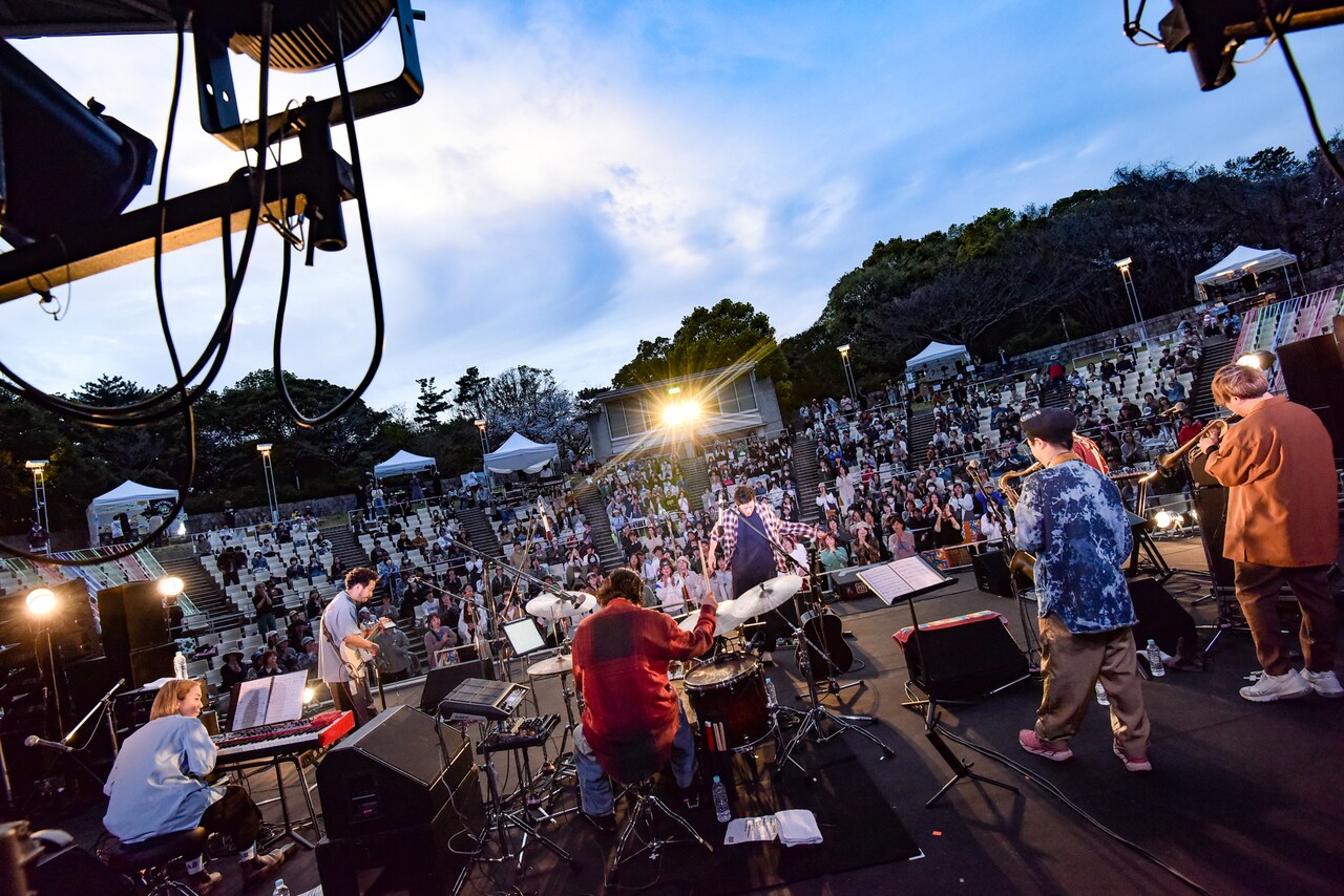 Keishi Tanakaが春の野外ライブ「NEW KICKS GREENSPIA」開催、ゲストにTHE BAWDIESら