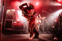 下川リヲ（Vo, G）（撮影：森好弘）