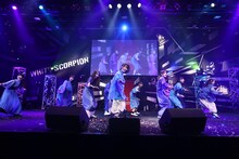 「WHITE SCORPION 1st Anniversary LIVE ～追撃。～」の様子。(c)OVERSE