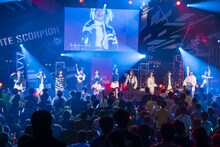 「WHITE SCORPION 1st Anniversary LIVE ～追撃。～」の様子。