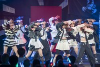 「WHITE SCORPION 1st Anniversary LIVE ～追撃。～」の様子。