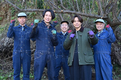 左から小峠英二、相葉雅紀、澤部佑、井ノ原快彦、あばれる君。(c)テレビ朝日